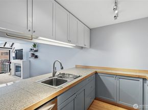 275 W Roy Street 412, Seattle WA 98119