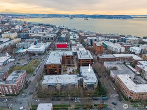 275 W Roy Street 412, Seattle WA 98119