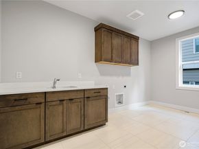 4814 240 Place SE, Sammamish WA 98029