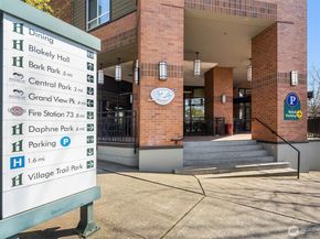 1840 25th Avenue NE 412, Issaquah WA 98029