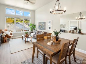 1840 25th Avenue NE 412, Issaquah WA 98029