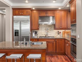 726 Boylston Avenue E 9, Seattle WA 98102