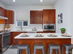 364 Field Place NE, Renton WA 98059