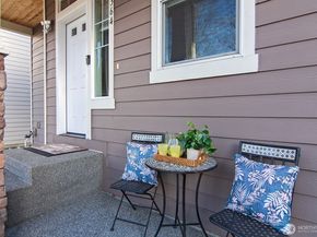 364 Field Place NE, Renton WA 98059