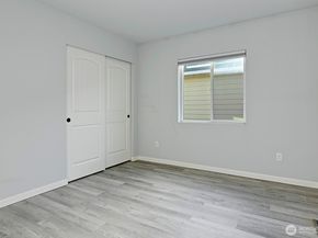 364 Field Place NE, Renton WA 98059