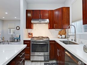 364 Field Place NE, Renton WA 98059