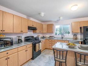 17008 SE 183rd Place, Renton WA 98058