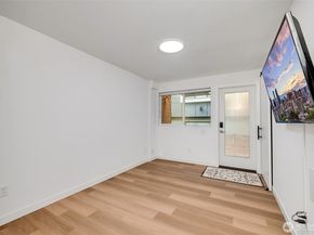 7512 43rd Avenue S B, Seattle WA 98118