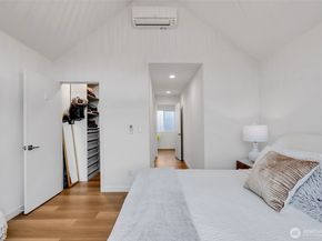 7512 43rd Avenue S B, Seattle WA 98118