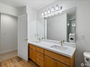 15733 NE 165th St, Woodinville WA 98072