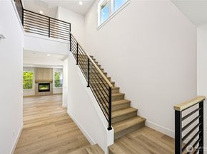 19515 81st Place NE 1, Kenmore WA 98028