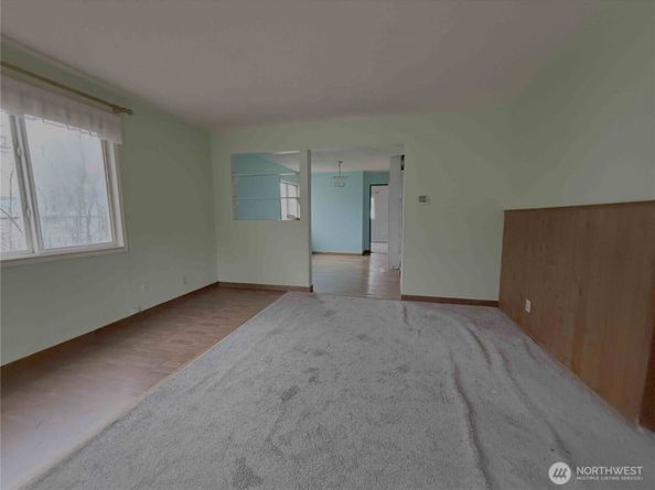 425 Sunnyhill Road W, Bremerton WA 98312