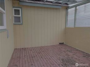 425 Sunnyhill Road W, Bremerton WA 98312