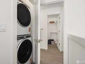 13472 (HS 8) NE 112th Place, Redmond WA 98052