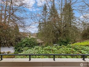 7481 Old Redmond Road 421, Redmond WA 98052
