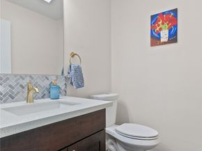 7481 Old Redmond Road 421, Redmond WA 98052