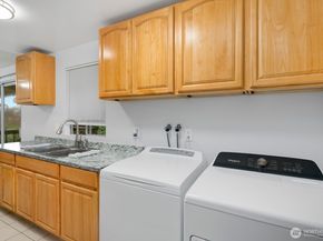 7537 44th Avenue S, Seattle WA 98118