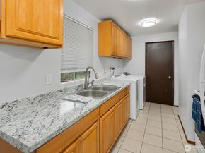 7537 44th Avenue S, Seattle WA 98118