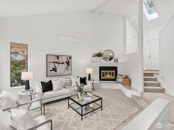 10 143rd Avenue SE, Bellevue WA 98007