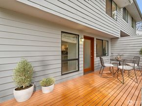 10 143rd Avenue SE, Bellevue WA 98007