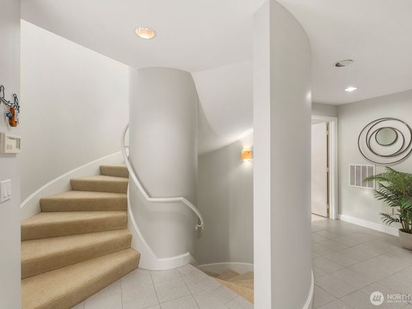 1717 Ferry Avenue SW, Seattle WA 98116