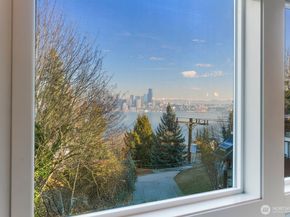 1717 Ferry Avenue SW, Seattle WA 98116