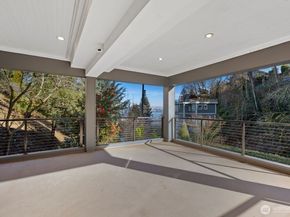 1717 Ferry Avenue SW, Seattle WA 98116