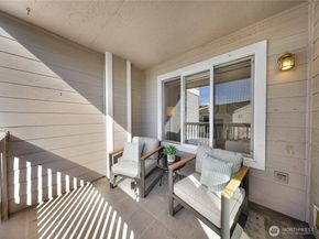 11302 Ohde Circle 13, Kirkland WA 98033