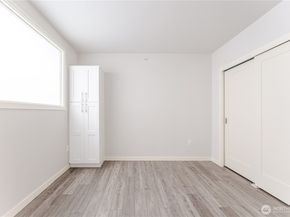 76 Cedar Street 303, Seattle WA 98121