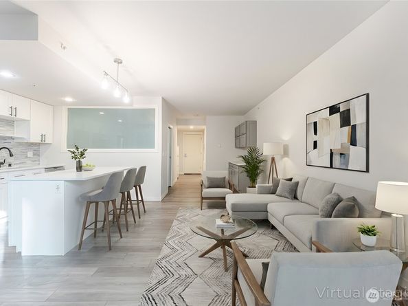 76 Cedar Street 303, Seattle WA 98121