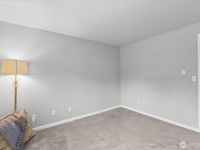 10831 NE 147th Lane R202, Bothell WA 98011