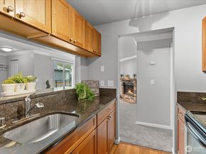 10831 NE 147th Lane R202, Bothell WA 98011