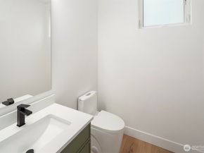 727 18th Avenue, Seattle WA 98122