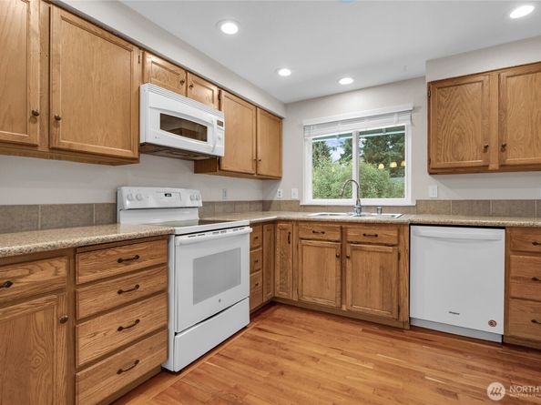 1402 51st Place SW, Everett WA 98203