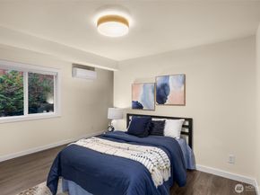 2137 N 128TH Street, Seattle WA 98133