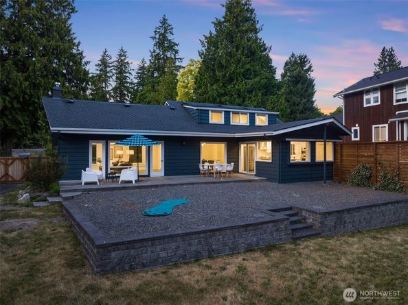 2137 N 128TH Street, Seattle WA 98133