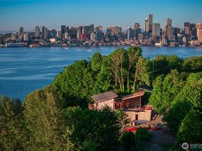 1019 California Lane SW, Seattle WA 98116