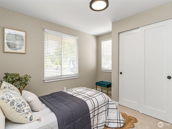 1816 N 155th Street, Shoreline WA 98115