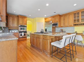 5899 153rd Avenue SE, Bellevue WA 98006