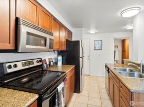 300 10th Avenue B310, Seattle WA 98122