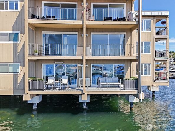 65 Kirkland Avenue 108, Kirkland WA 98033