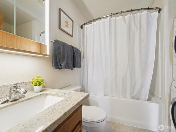 27523 SW Sandy Shores Drive, Vashon WA 98070