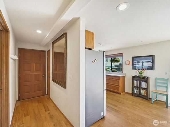 27523 SW Sandy Shores Drive, Vashon WA 98070