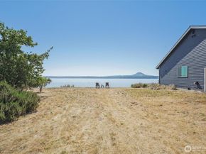27523 SW Sandy Shores Drive, Vashon WA 98070