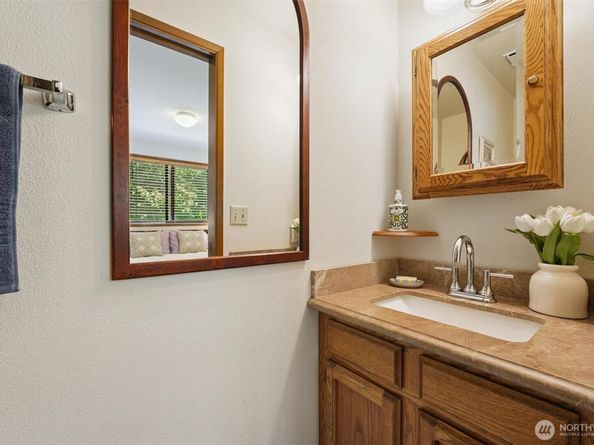 27523 SW Sandy Shores Drive, Vashon WA 98070