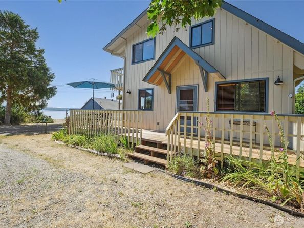 27523 SW Sandy Shores Drive, Vashon WA 98070