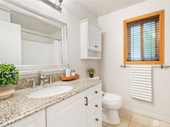 12616 NE 119th Street D7, Kirkland WA 98034