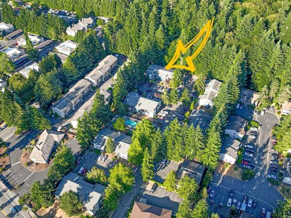 12616 NE 119th Street D7, Kirkland WA 98034