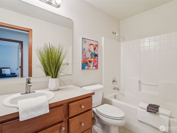 20339 128th Place NE, Woodinville WA 98072