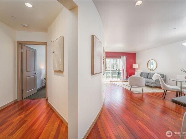 5615 24th Avenue NW 32, Seattle WA 98107